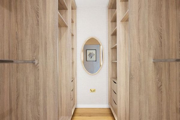Walk-in-Wardrobe-1